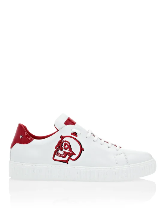 Lo-Top Sneakers Skull