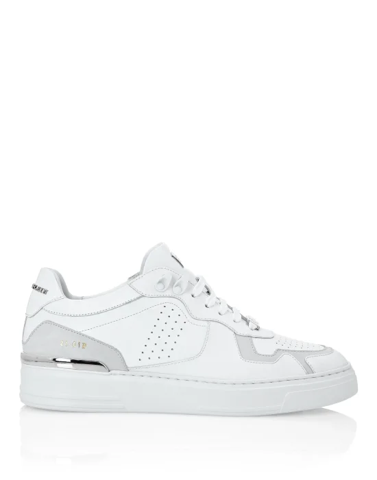 Lo-Top Sneakers mix materials G.O.A.T. TM