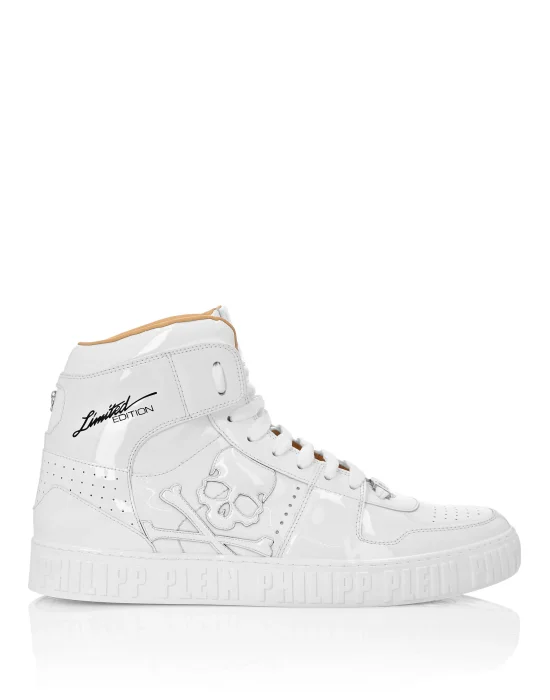HI-TOP SNEAKERS NOTORIOUS PATENT SKULL