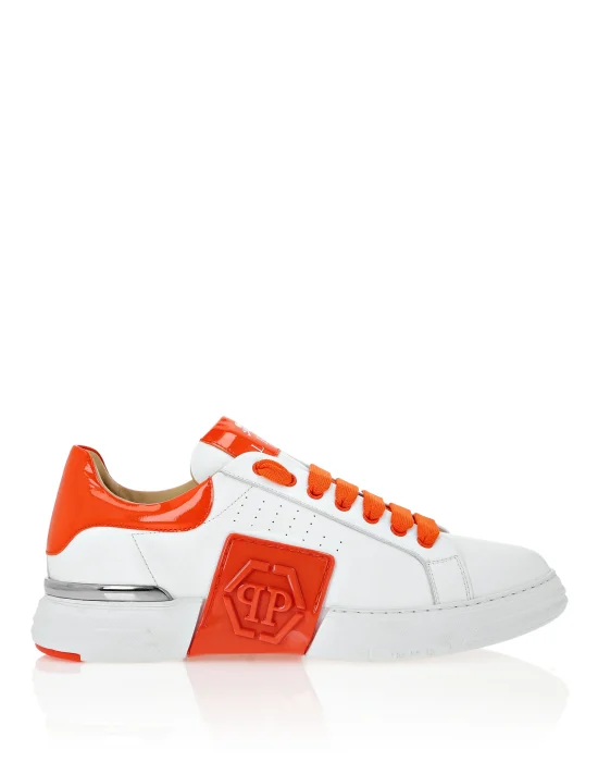 LO-TOP SNEAKERS PHANTOM KICK$