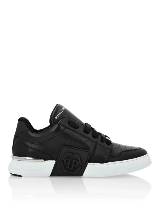 LO-TOP SNEAKERS ROYAL $TREET