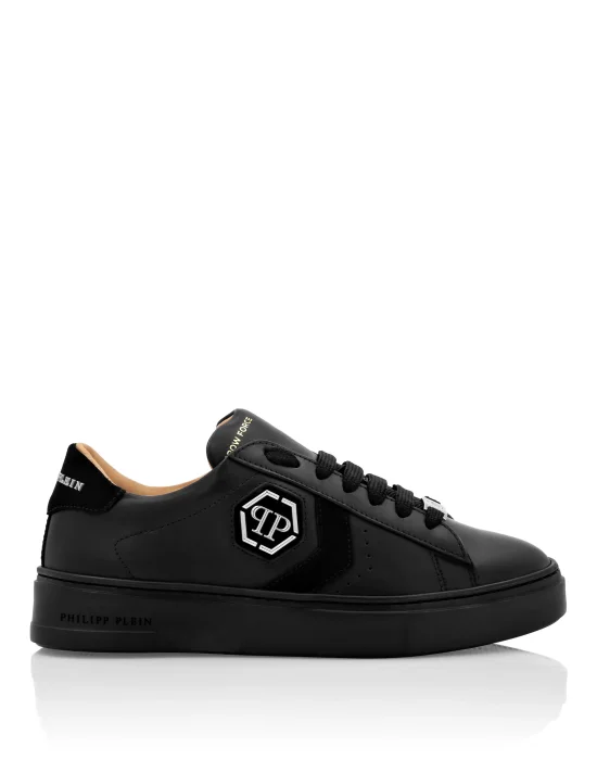 Lo-Top Leather Arrow Force Sneakers