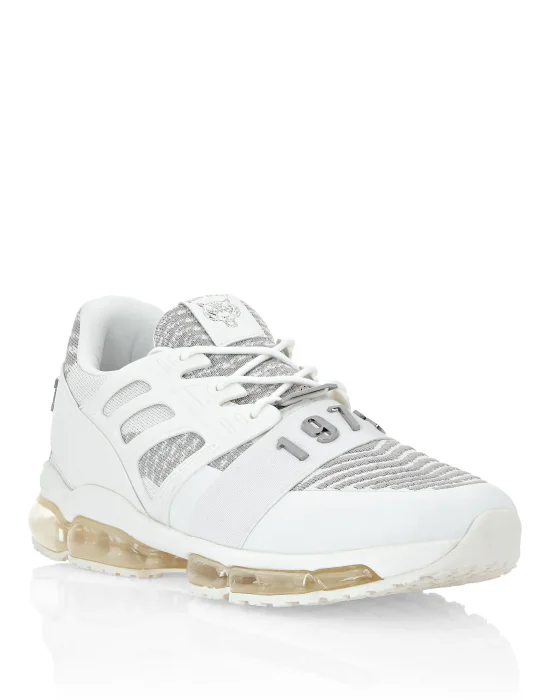 MAN SNEAKERS