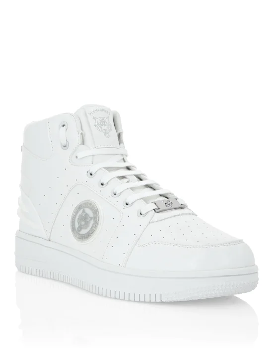 MAN SNEAKERS