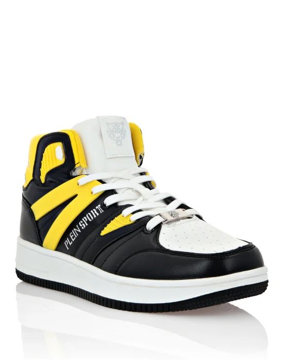 MAN SNEAKERS