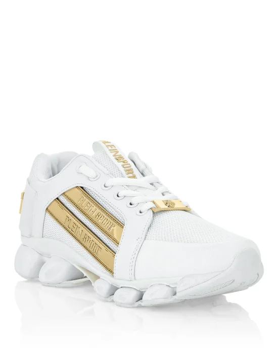 WOMAN SNEAKERS