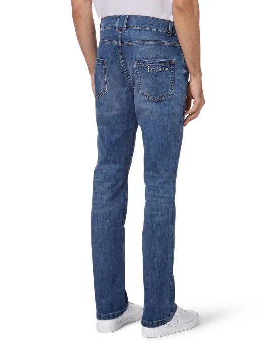Regular fit Statement