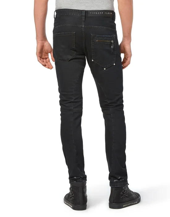 Milano cut "Doctor Jones"