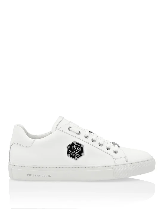 Lo-Top Sneakers