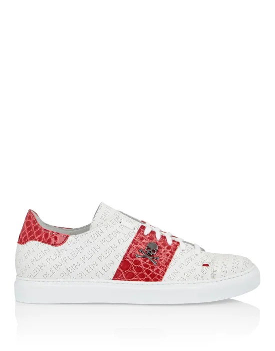 Lo-Top Sneakers Skull