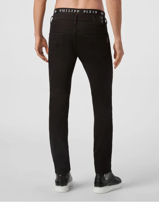 Slim Fit Skull