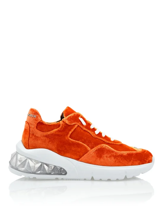 Velvet Runner
