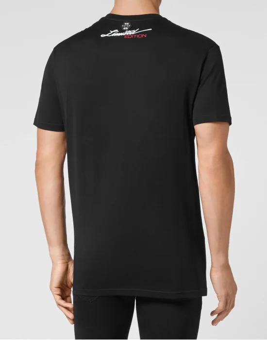 T-shirt Round Neck SS Skull on fire with Crystals
