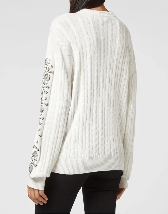 Cash Five Pullover Round Neck LS Cable Crystal Skull