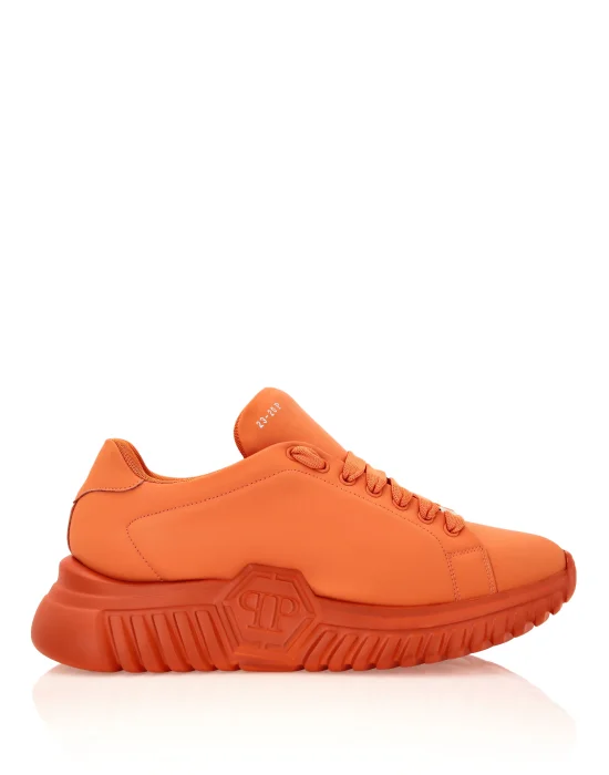LO-TOP SNEAKERS SUPERSONIC