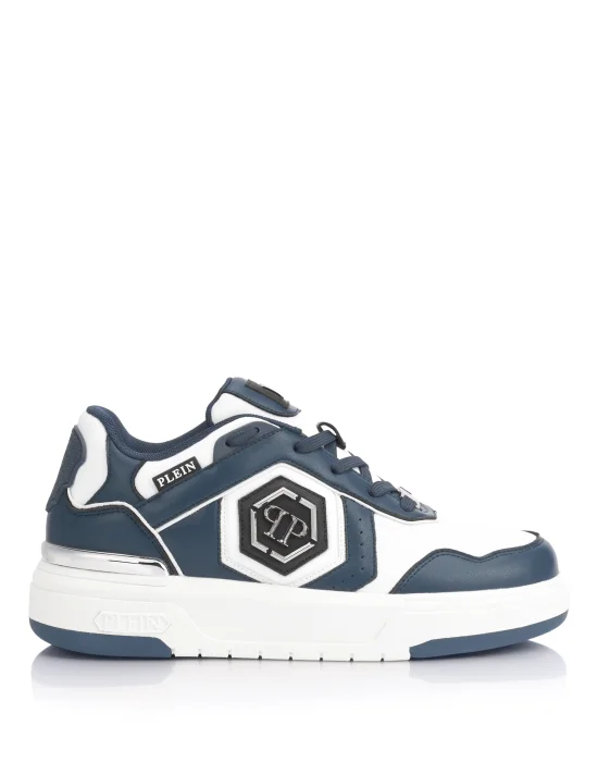 Low-Top Sneakers SK8R