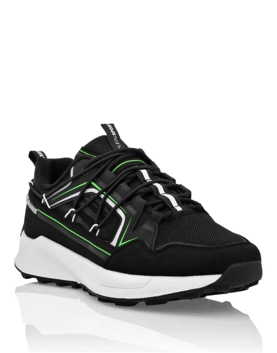 Lo-Top Sneakers